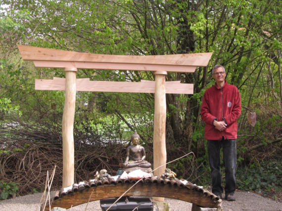 Torii mit Robin